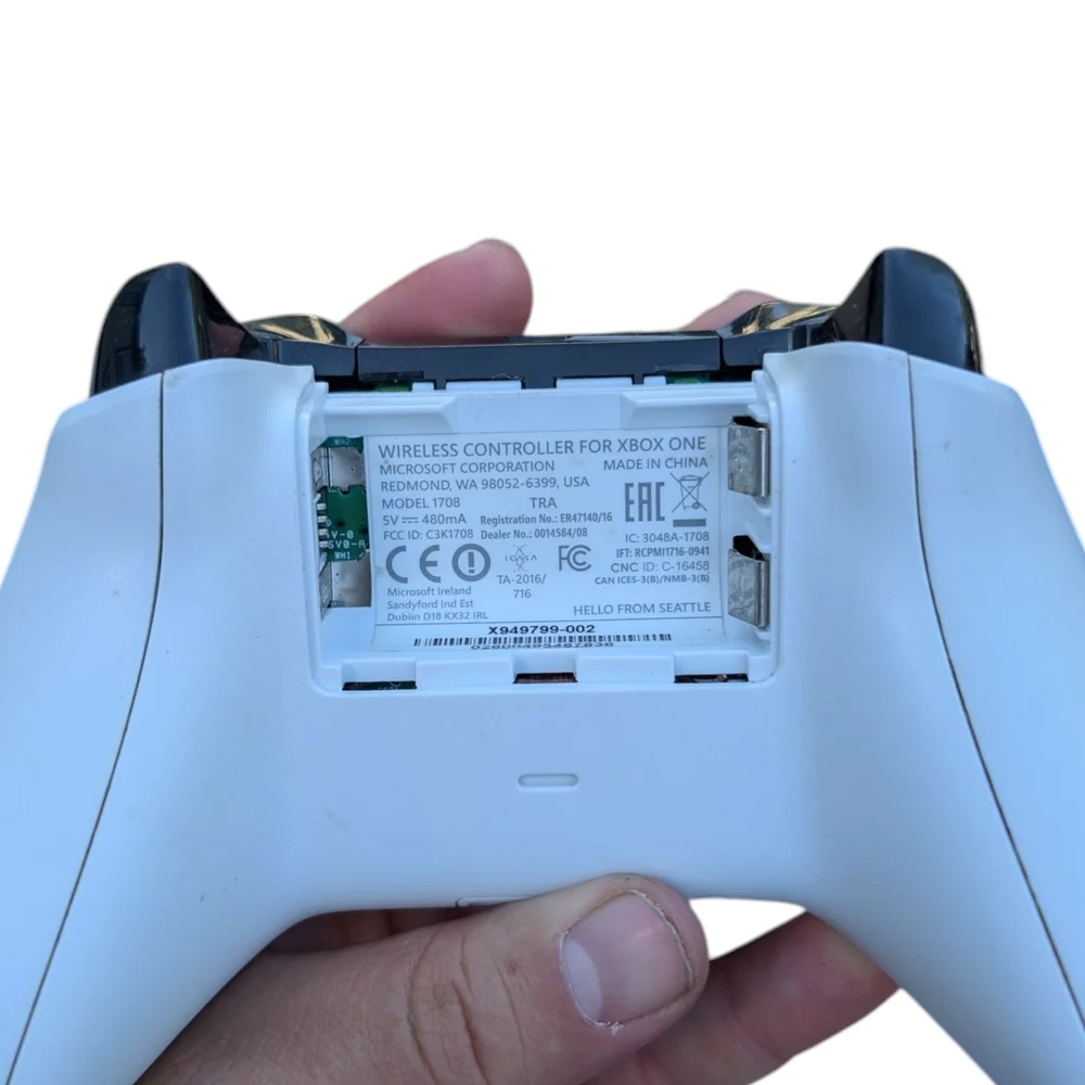 Xbox One Halo Edition Console Model 1540